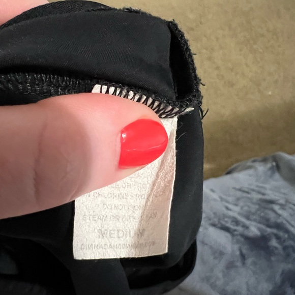 Booty shorts - Picture 4 of 4